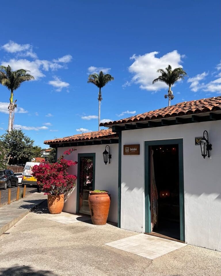 Boiobá Pirenópolis: artesanato visionário no centro histórico